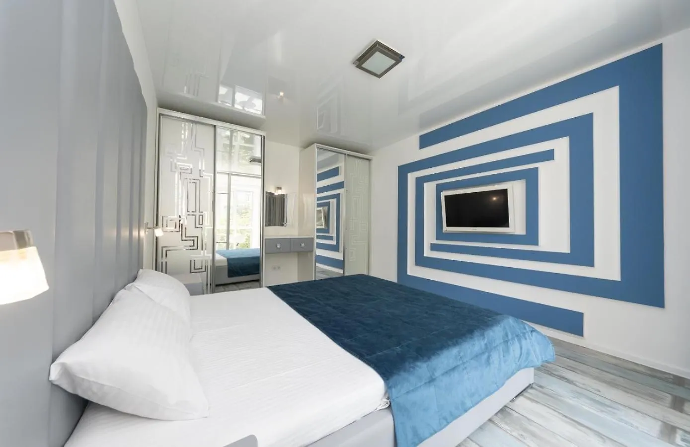 شقة Flat24 On Lesi Ukrainki 3 كييف